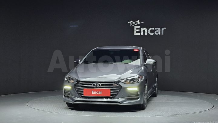 Hyundai Avante 2018 — 3