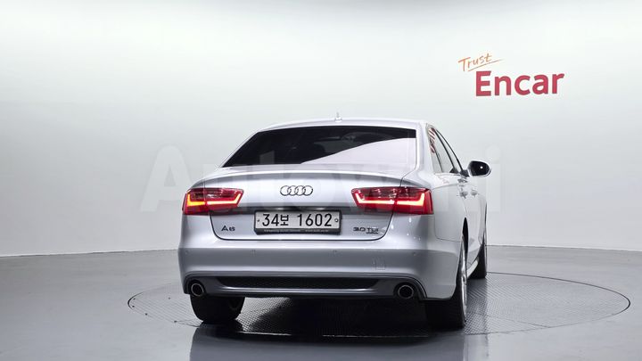 Audi A6 2014 — 4