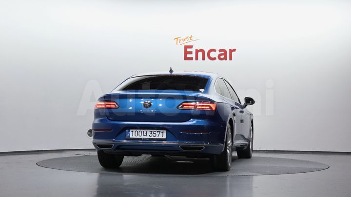 Volkswagen Arteon 2023 — 4