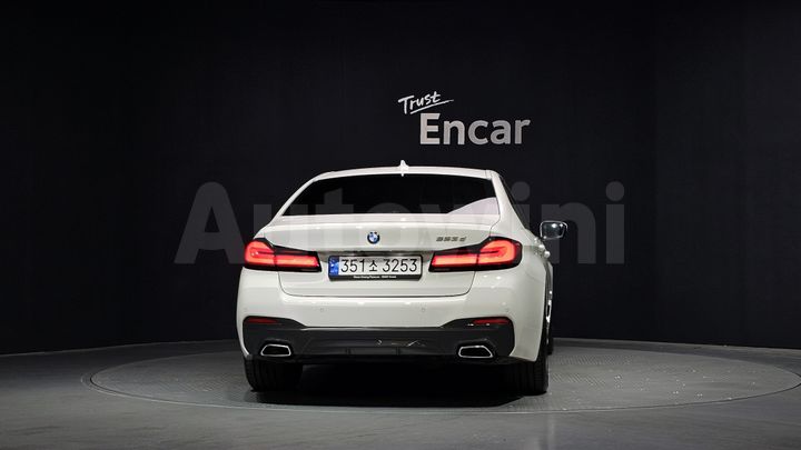 BMW 5 Series 2023 — 4