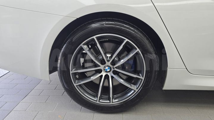 BMW 5 Series 2023 — 5