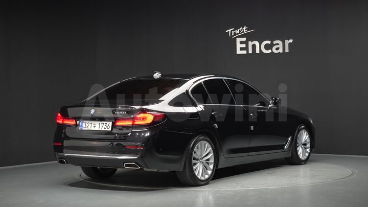 BMW 5 Series 2021 — 2