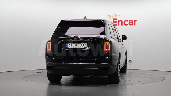 Rolls Royce Cullinan 2022 — 4