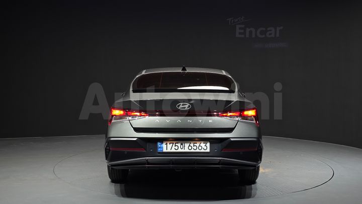 Hyundai Avante 2024 — 4
