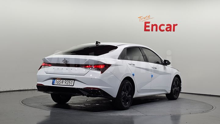 Hyundai Avante 2023 — 2