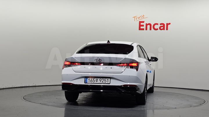 Hyundai Avante 2023 — 4