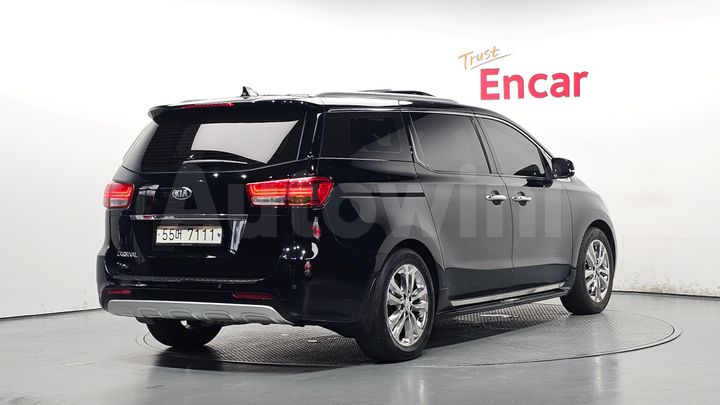 Kia Carnival 2017 — 2