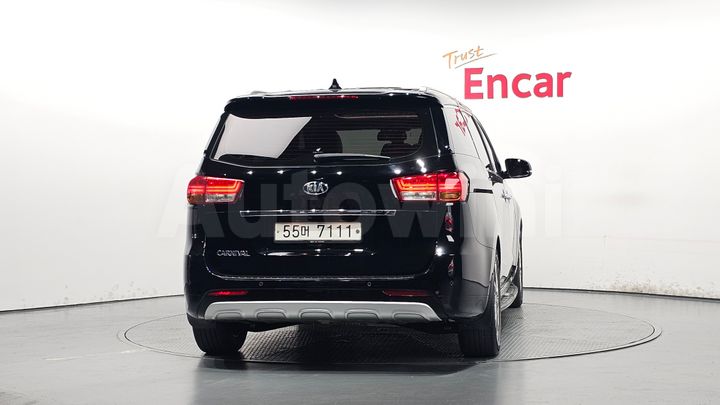 Kia Carnival 2017 — 4
