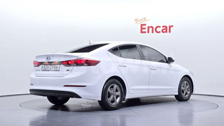 Hyundai Avante 2016 — 2