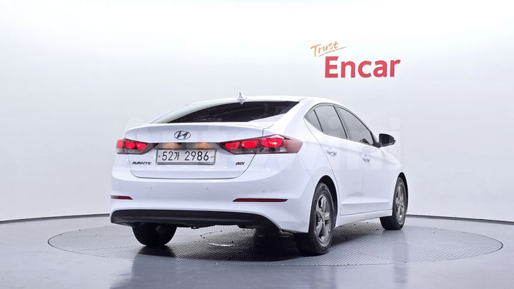 Hyundai Avante 2016 — 4