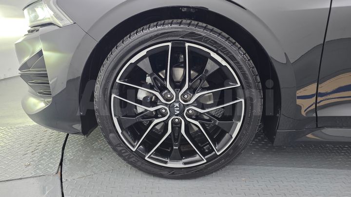 Kia K5 2021 — 5