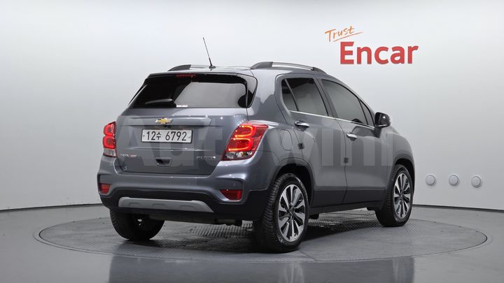 Chevrolet Trax 2019 — 2