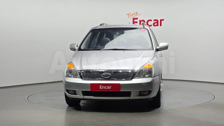 Kia Carnival 2011 — 3