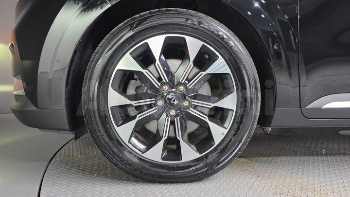 Kia Carnival 2021 — 5