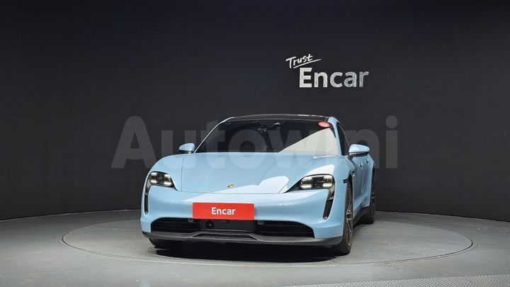 Porsche Taycan 2024 — 3