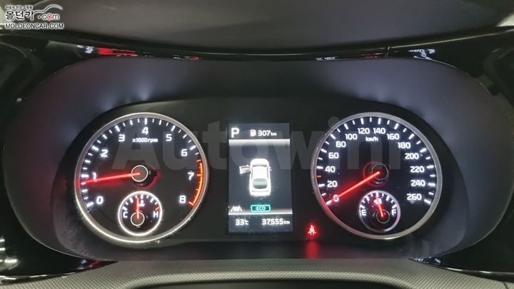 Kia K5 2021 KNAG241ABMA144572 — 5