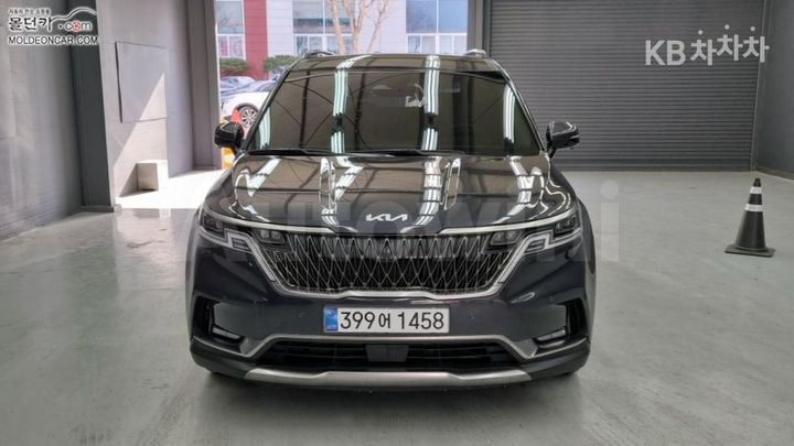Kia Carnival 2023 KNANE81BBPS273805 — 3