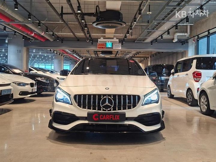 Mercedes Benz CLA Class