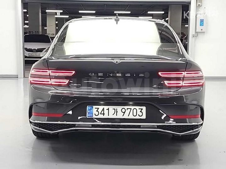 Genesis G80 2025 — 3