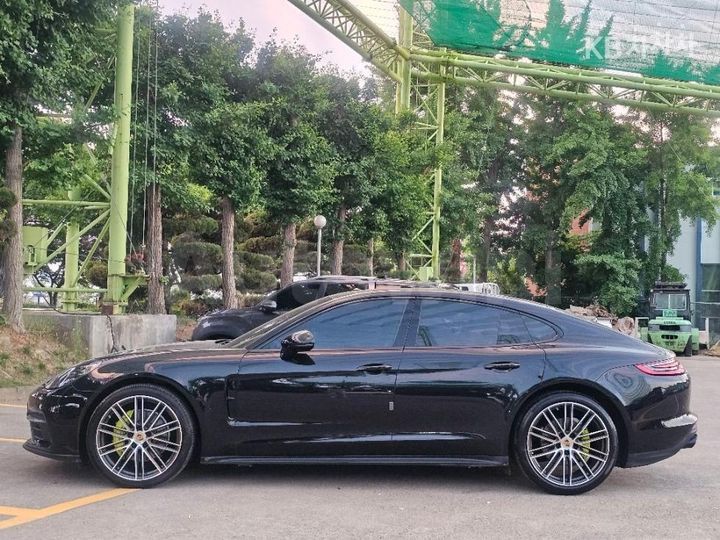 Porsche Panamera 2018 — 4