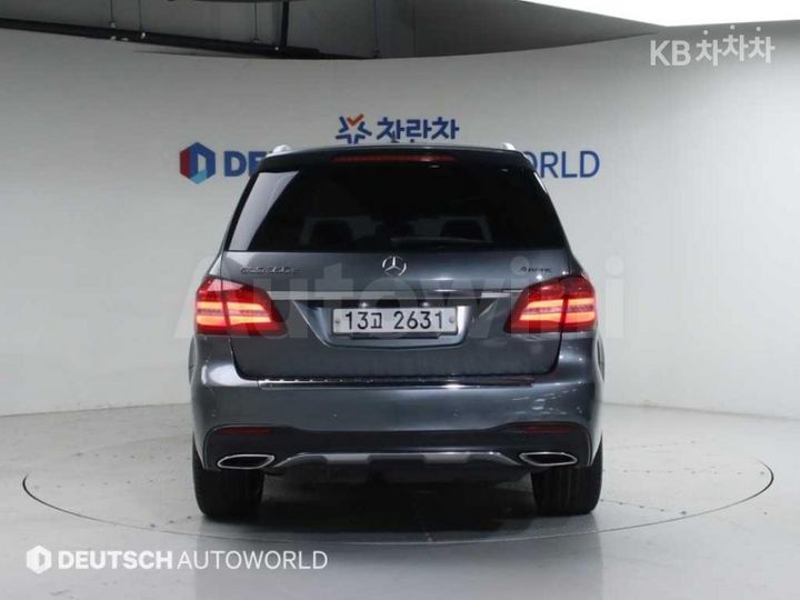 Mercedes Benz GLS Class 2017 — 3