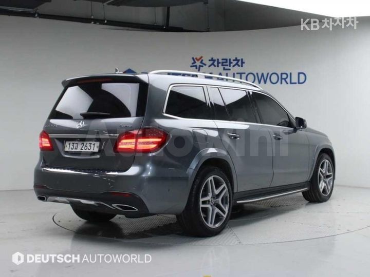 Mercedes Benz GLS Class 2017 — 4