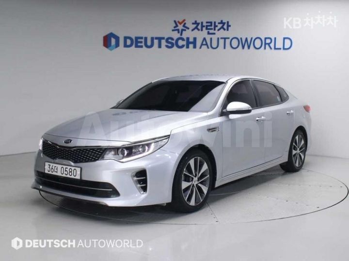 Kia K5 2016 — 2