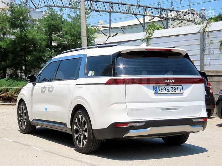 Kia Carnival 2023 KNANE81BBPS382597 — 3