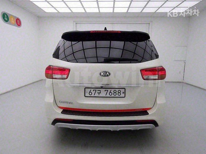 Kia Carnival 2017 KNAMC81ABHS314662 — 3