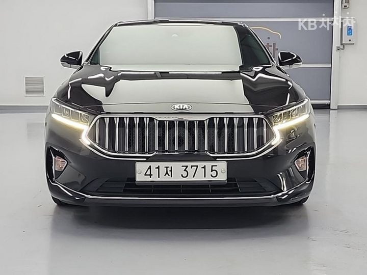 Kia K7 2020 KNALB41BBLA183077 — 2