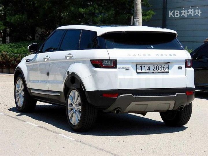 Land Rover Range Rover Evoque 2018 — 3