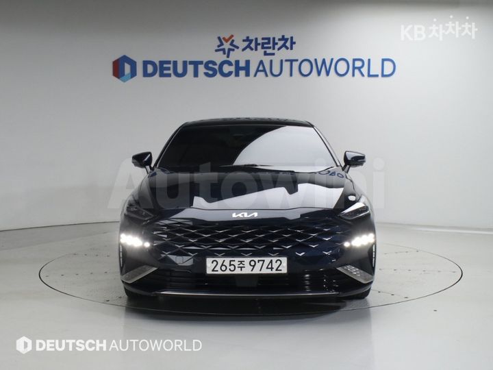 Kia K8 2022 KNAM241BBNA004786 — 3