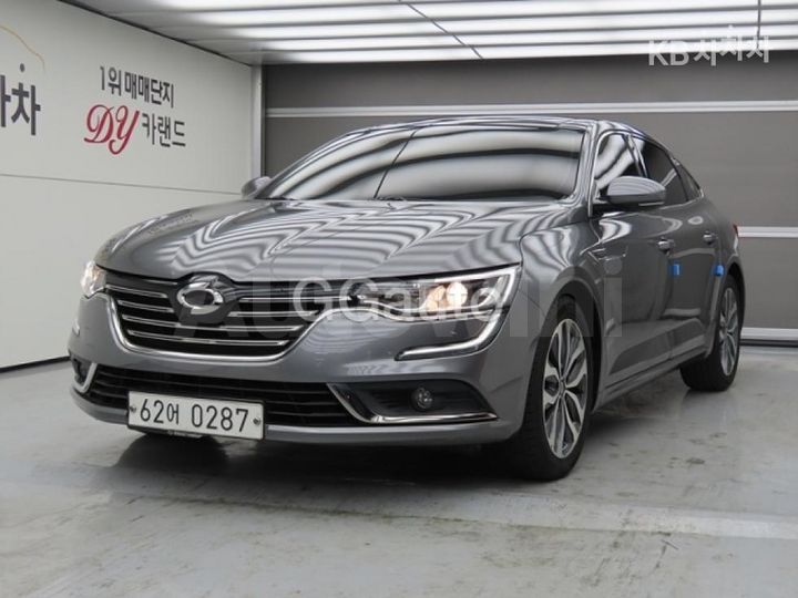 Renault SM6