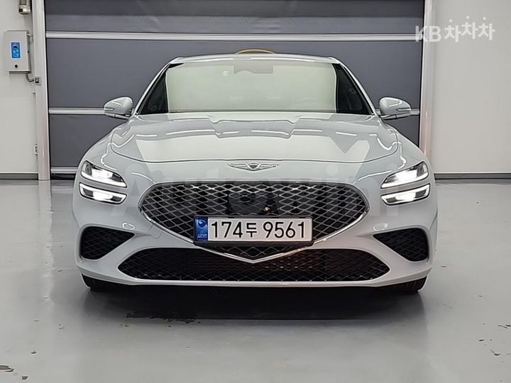 Genesis G70 2021 — 2