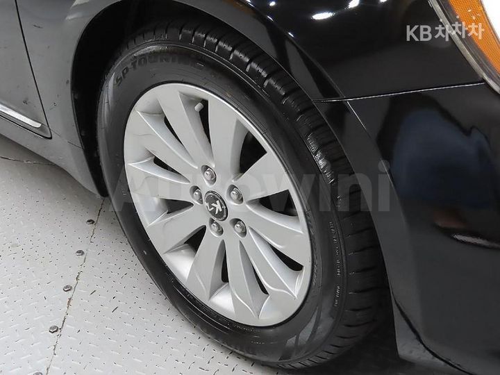 Kia K7 2011 — 5