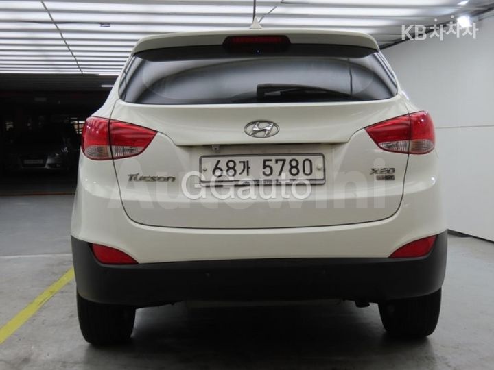 Hyundai Tucson 2011 — 4