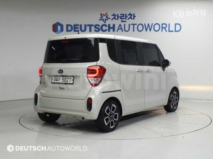Kia Ray 2018 KNACK815BJT196892 — 2