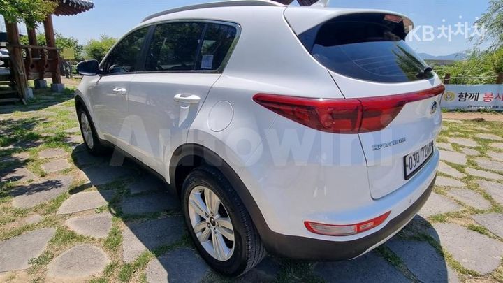 Kia Sportage 2017 KNAPM813BHK302490 — 3