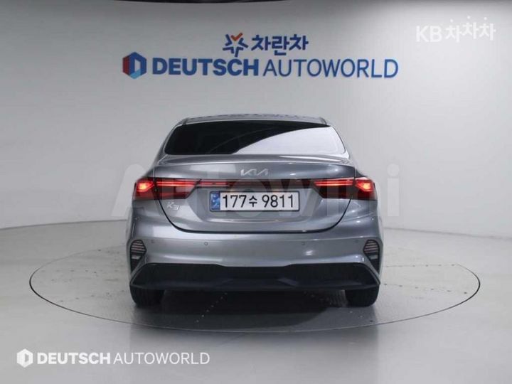 Kia K3 2023 KNAF141BEPA165753 — 4