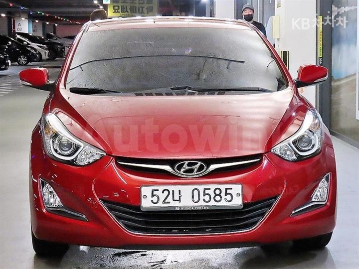 Hyundai Avante 2016 KMHDG41DBGU622341 — 2