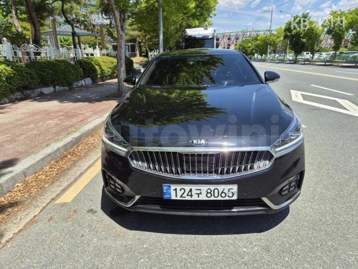 Kia K7 2017 — 2