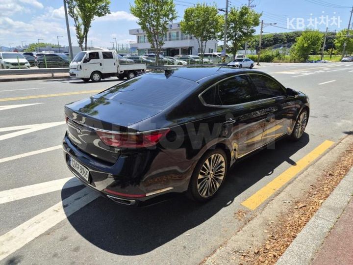 Kia K7 2017 — 3
