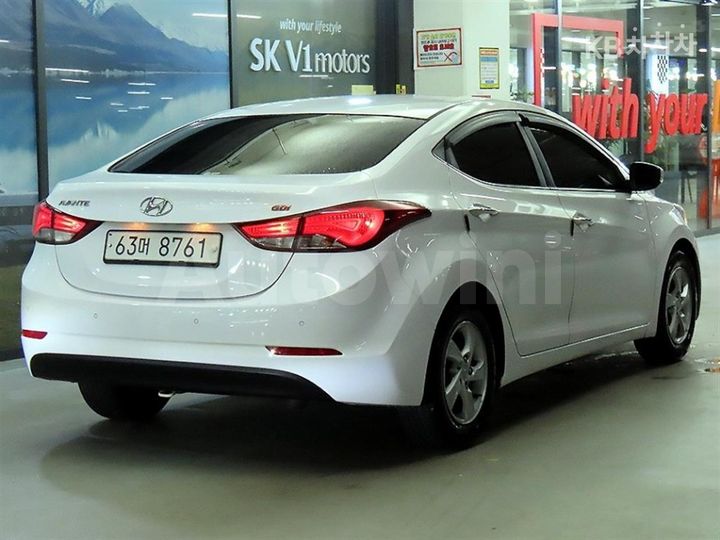 Hyundai Avante 2015 — 4