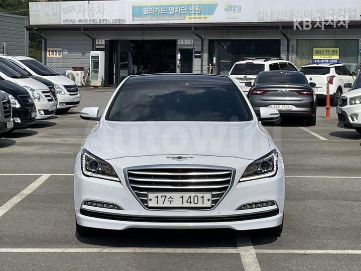 Hyundai Genesis