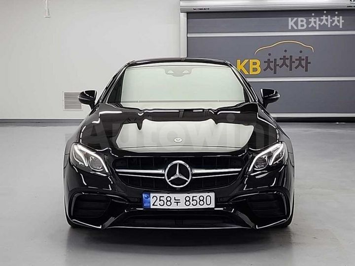 Mercedes-Benz E Class 2018 WDD1J1EBXJF055402 — 2