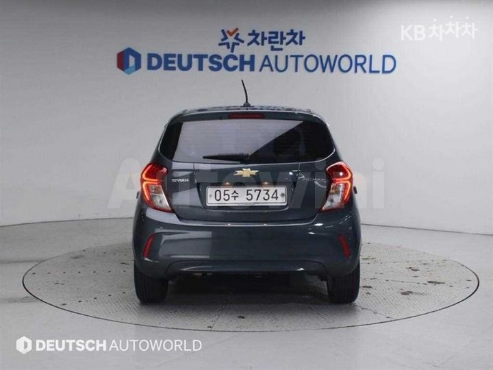 Chevrolet Spark 2019 KLYDF487DKC216433 — 4