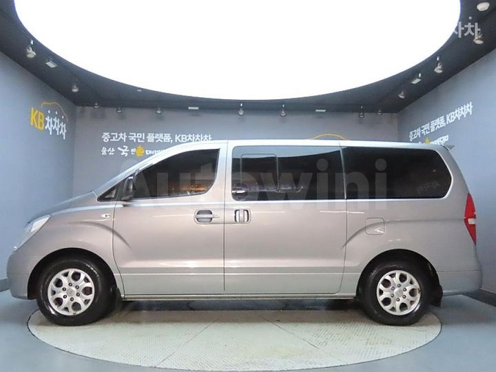 Hyundai Starex 2011 — 5