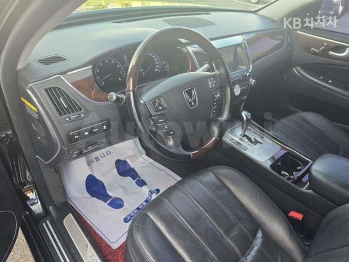 Hyundai Equus 2012 — 5
