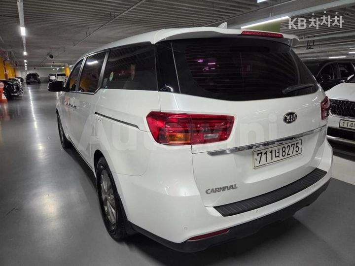 Kia Carnival 2020 KNHMF37ABLS667176 — 4
