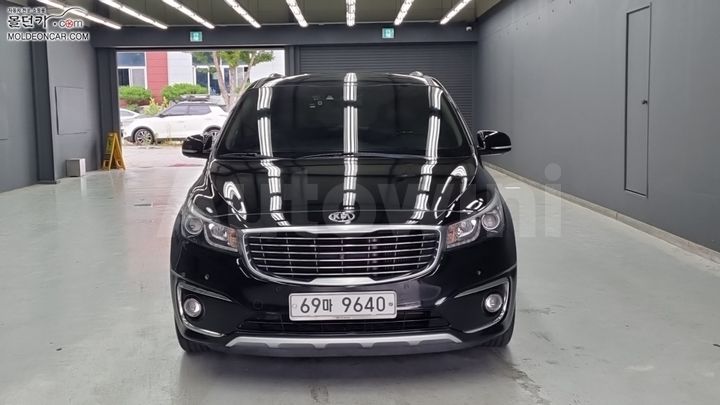 Kia Carnival 2015 — 3